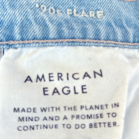 American Eagle 90s Flare distressed jeans - Picture 3 of 9